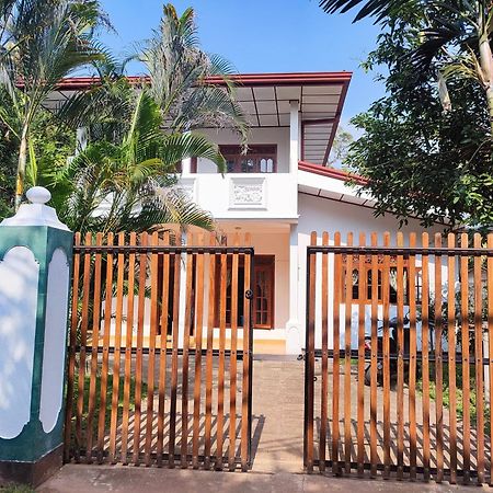 بينتوتا Sithu Guesthouse المظهر الخارجي الصورة
